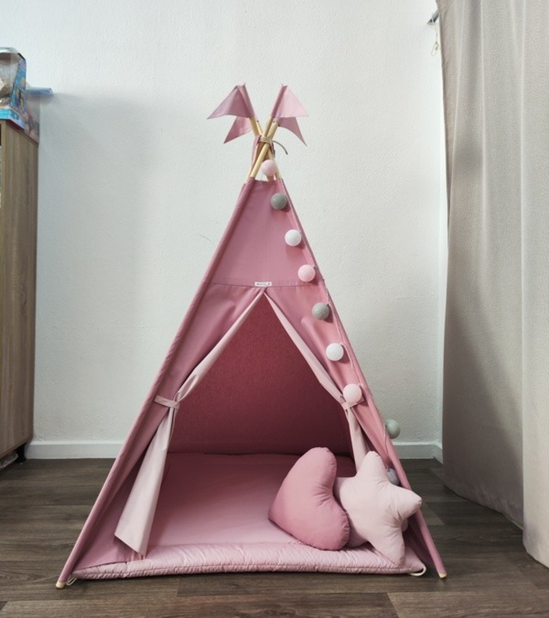 Едноцветна палатка с дебело килимче  - 