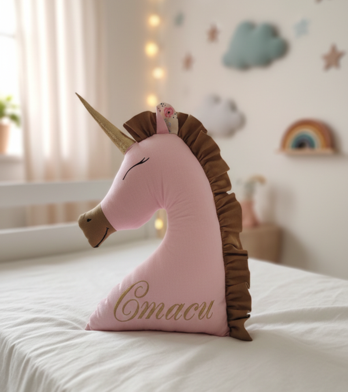 Декоративна възглавница - „Вълшебен Еднорог“