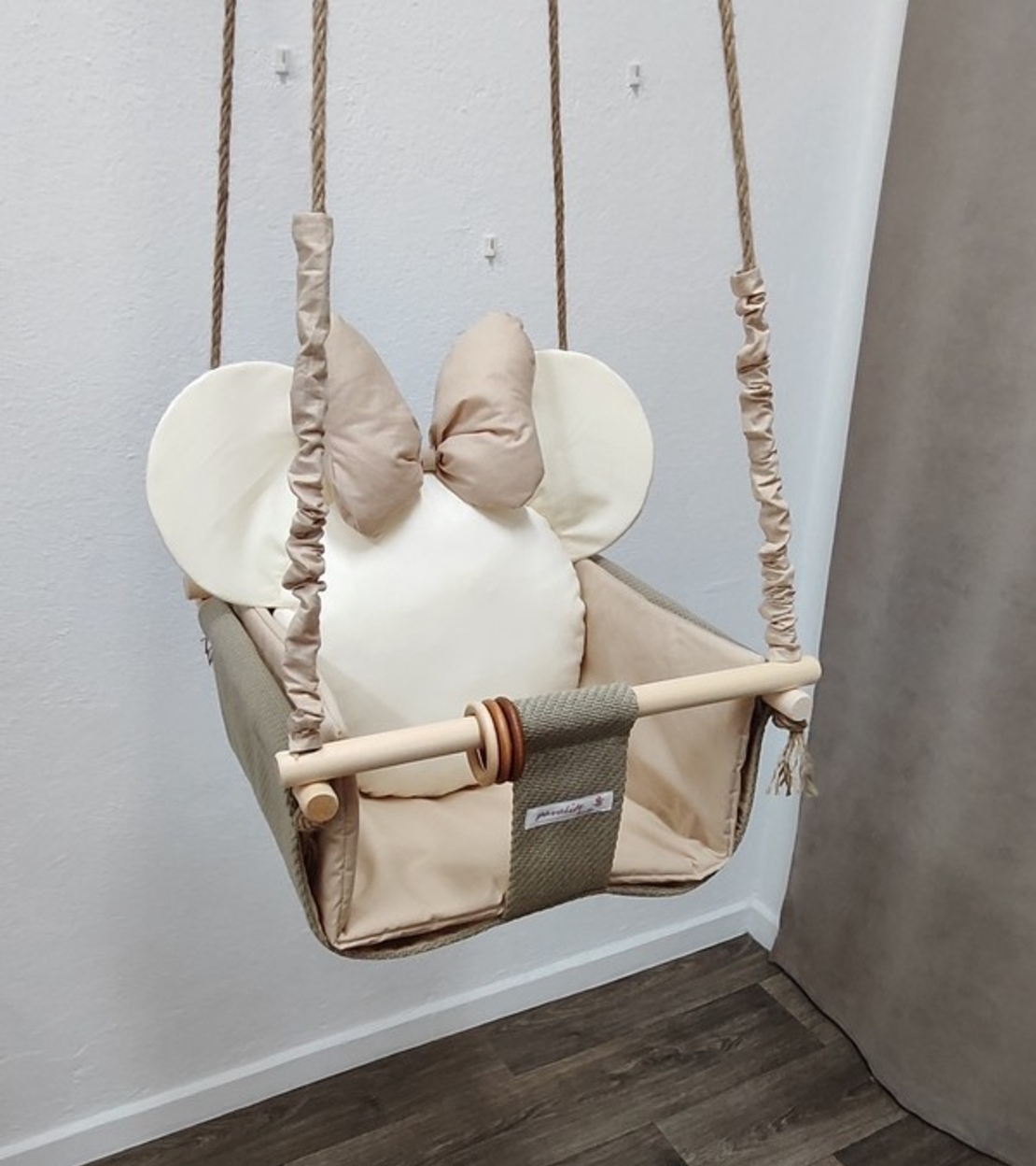 Бебешка люлка Мини Маус - екрю и бежово