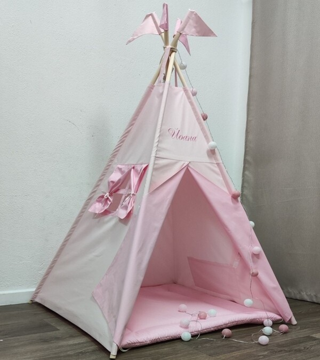 Едноцветна палатка с дебело килмче - 