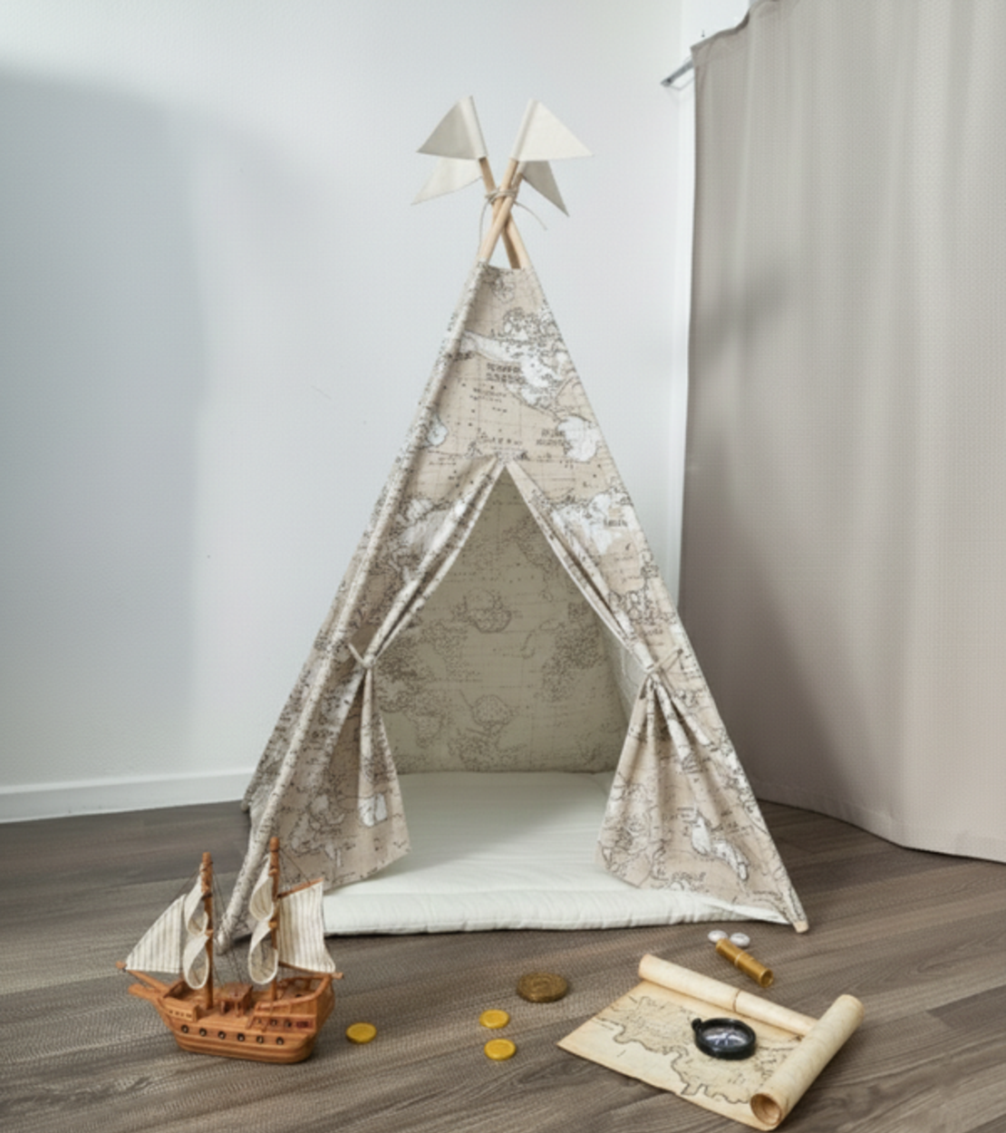 Едноцветна палатка с дебело килимче - „Световна карта“