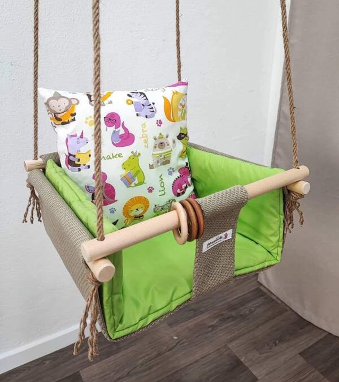 Бебешка стандартна люлка - Шарени животинки
