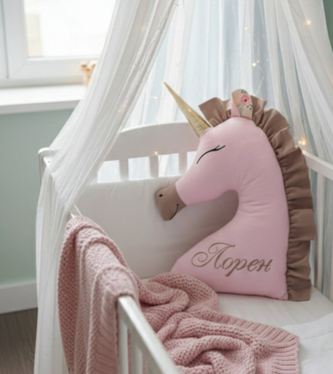 Декоративна възглавница - „Вълшебен Еднорог“