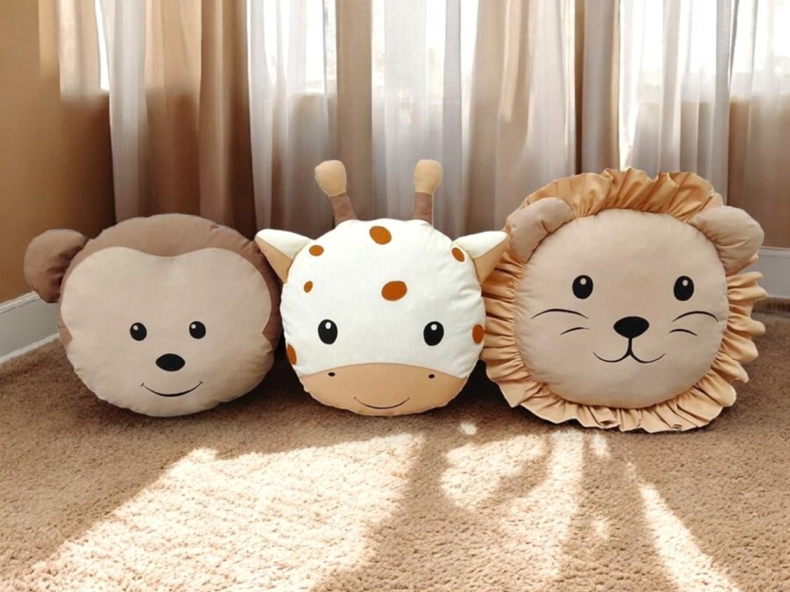 Декоративна възглавница жираф