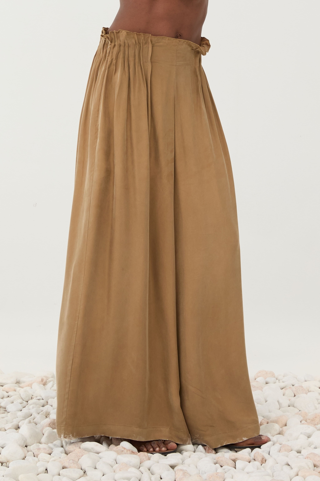 Camel Sleeveless Shirt Set