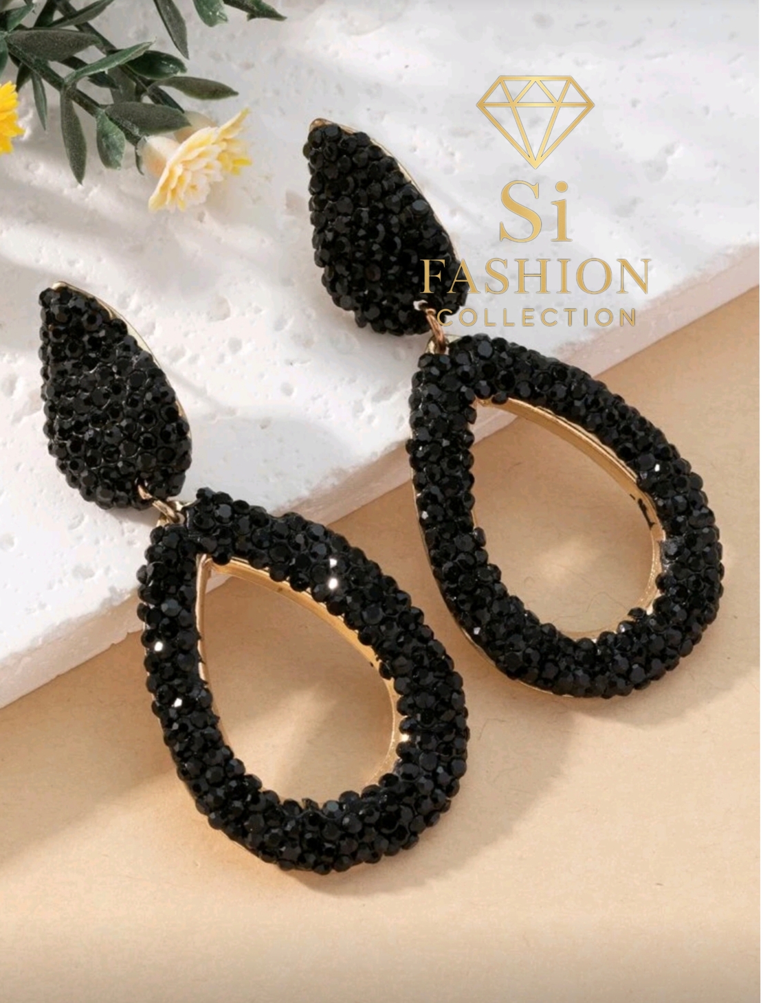 Обеци„ Black Crystal Teardrop Royale“