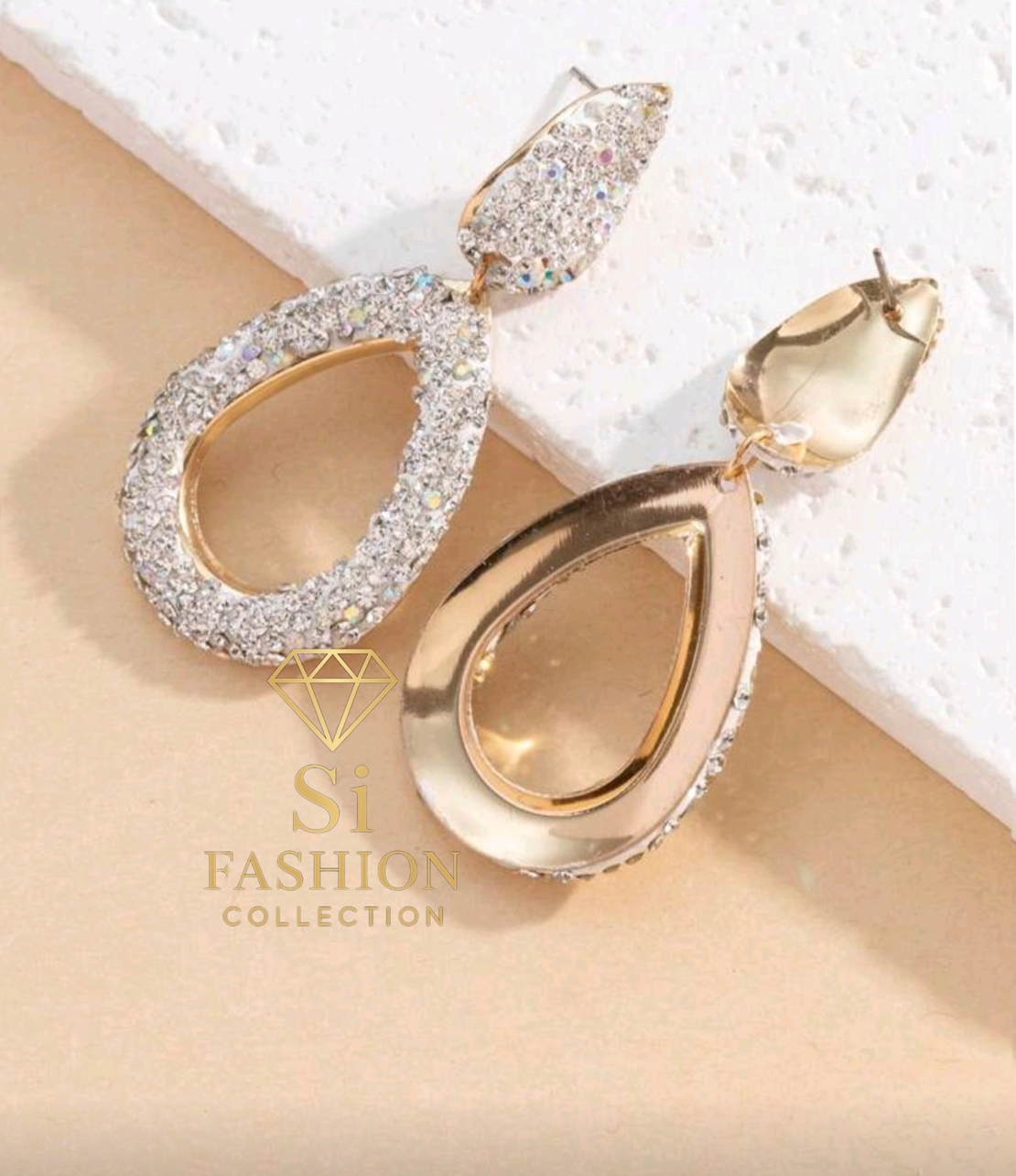 Обеци„Crystal Teardrop Royale“