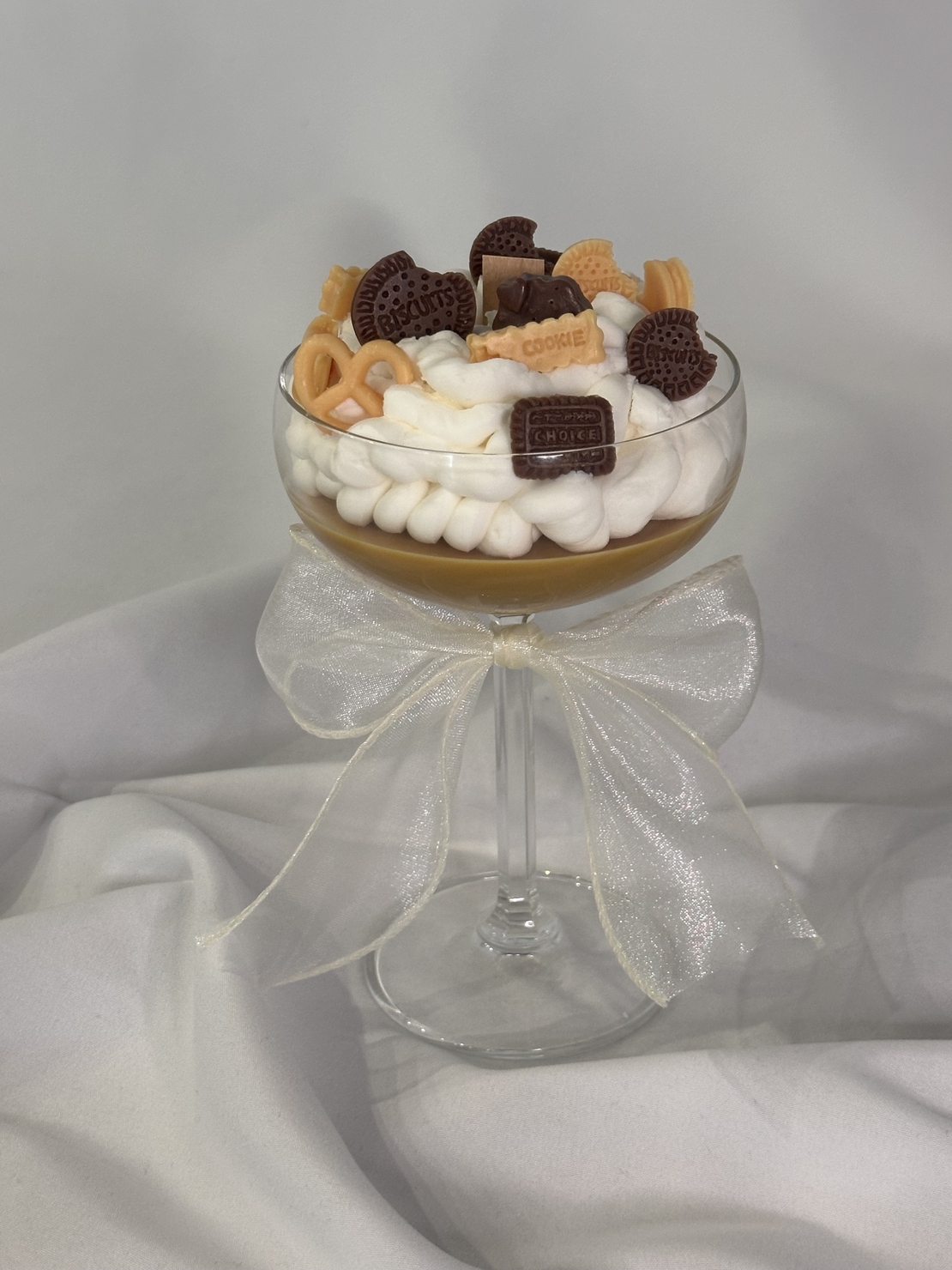 Соева свещ в чаша с шоколад