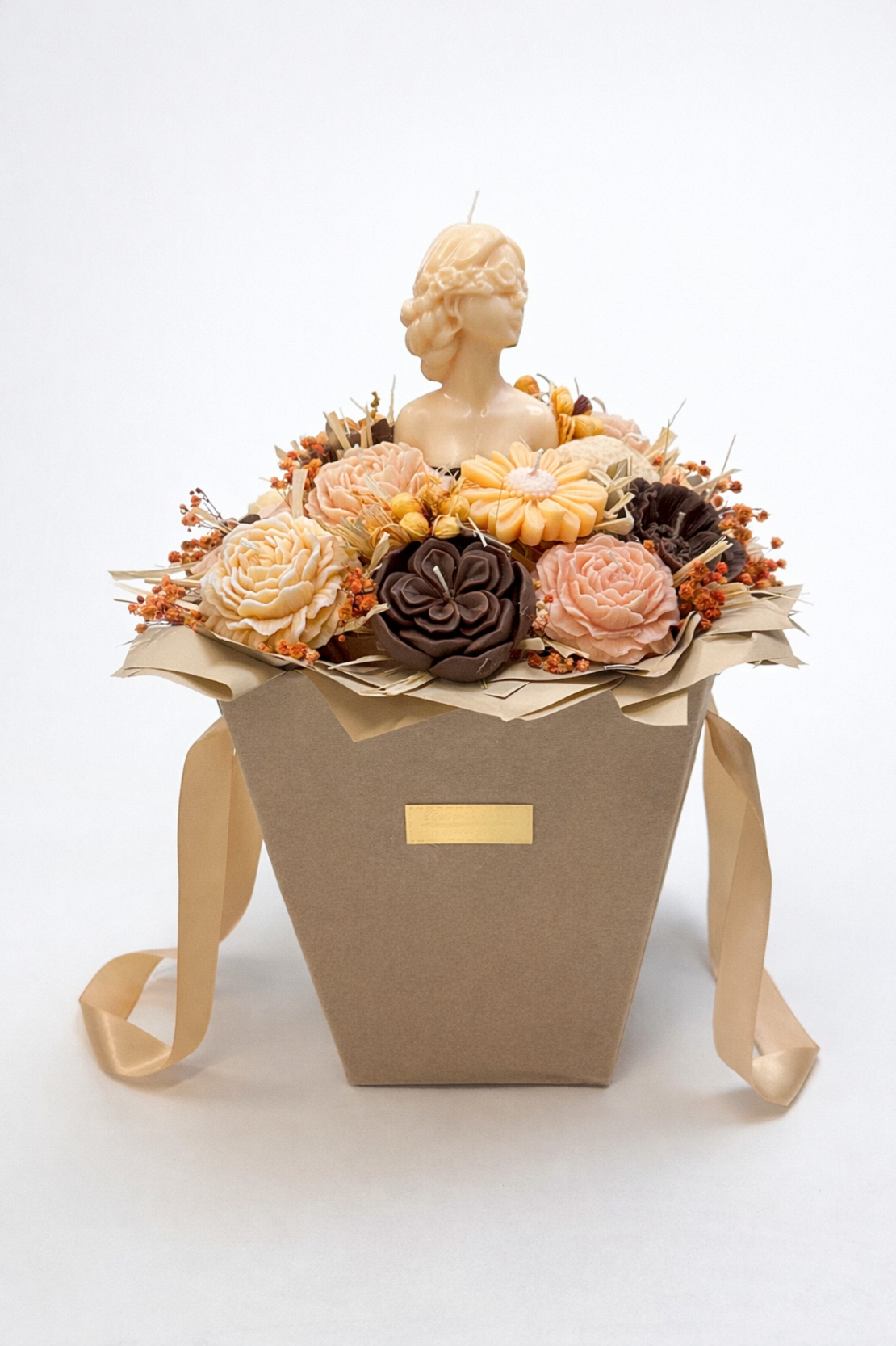 Соеви свещи в луксозна кутия и статуетка