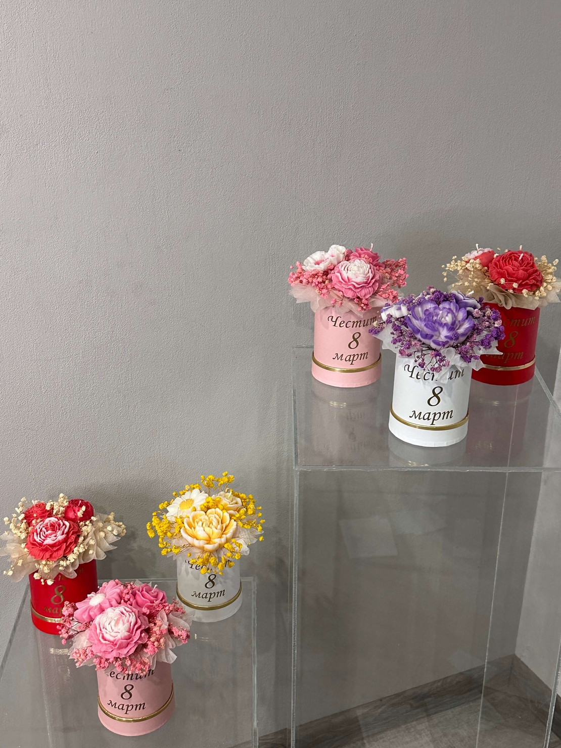 Соеви свещи в кутия за 8 март