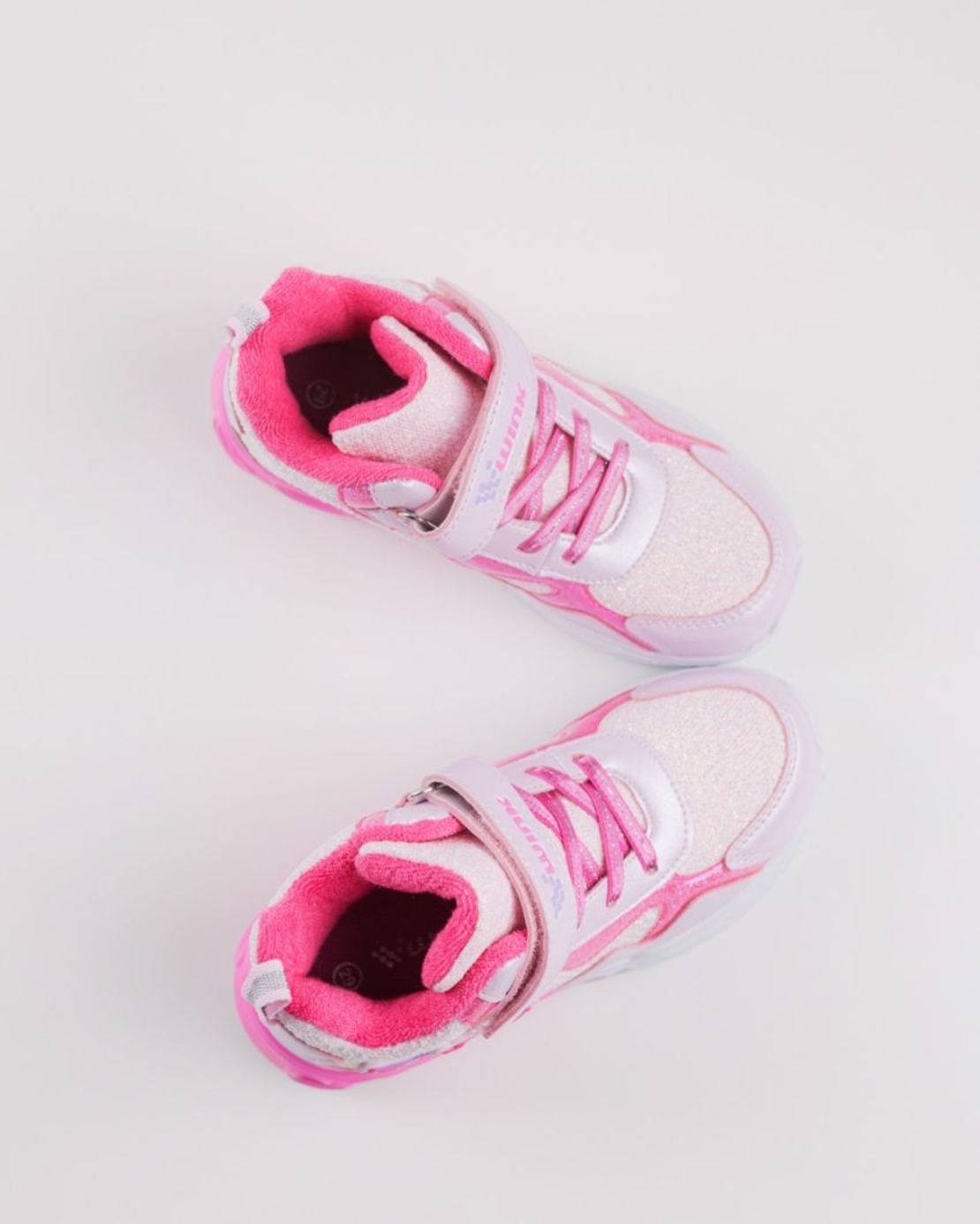 Детски светещи кецове WINK HE52050-2