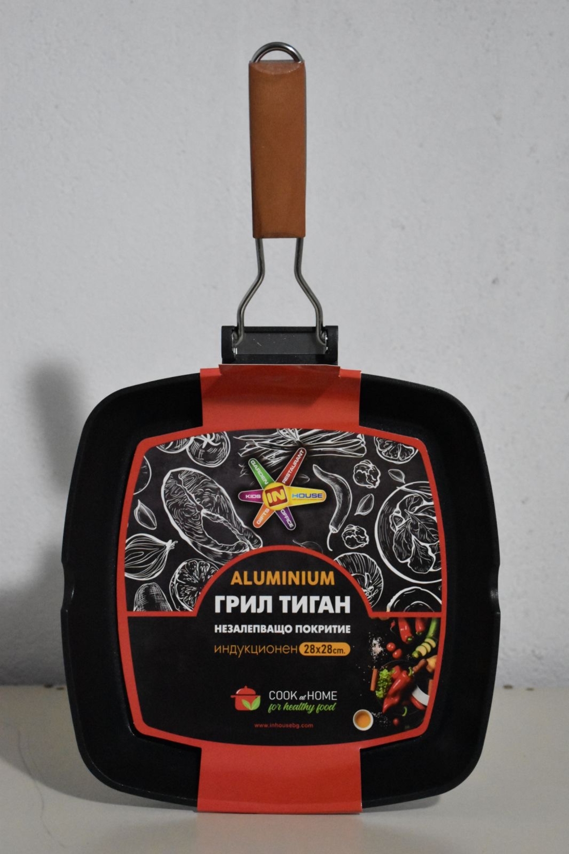 Тиган грил лят индукционен 28 см