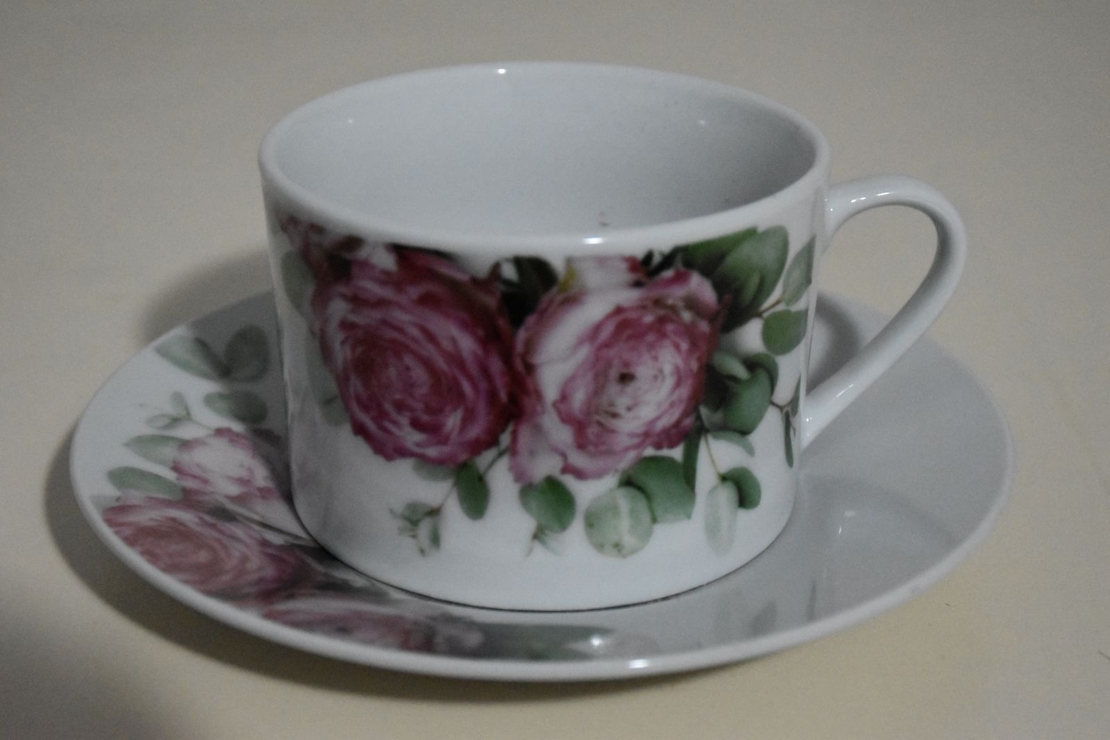 Сервиз за капучино с роза