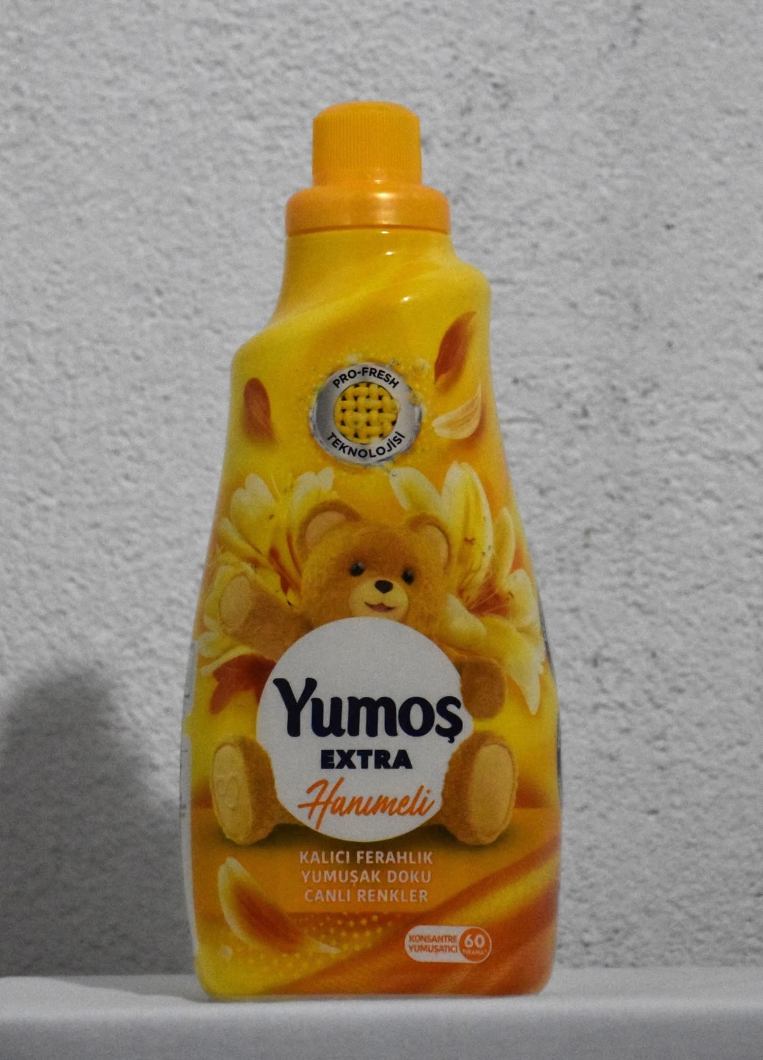 Омекотител Yumos