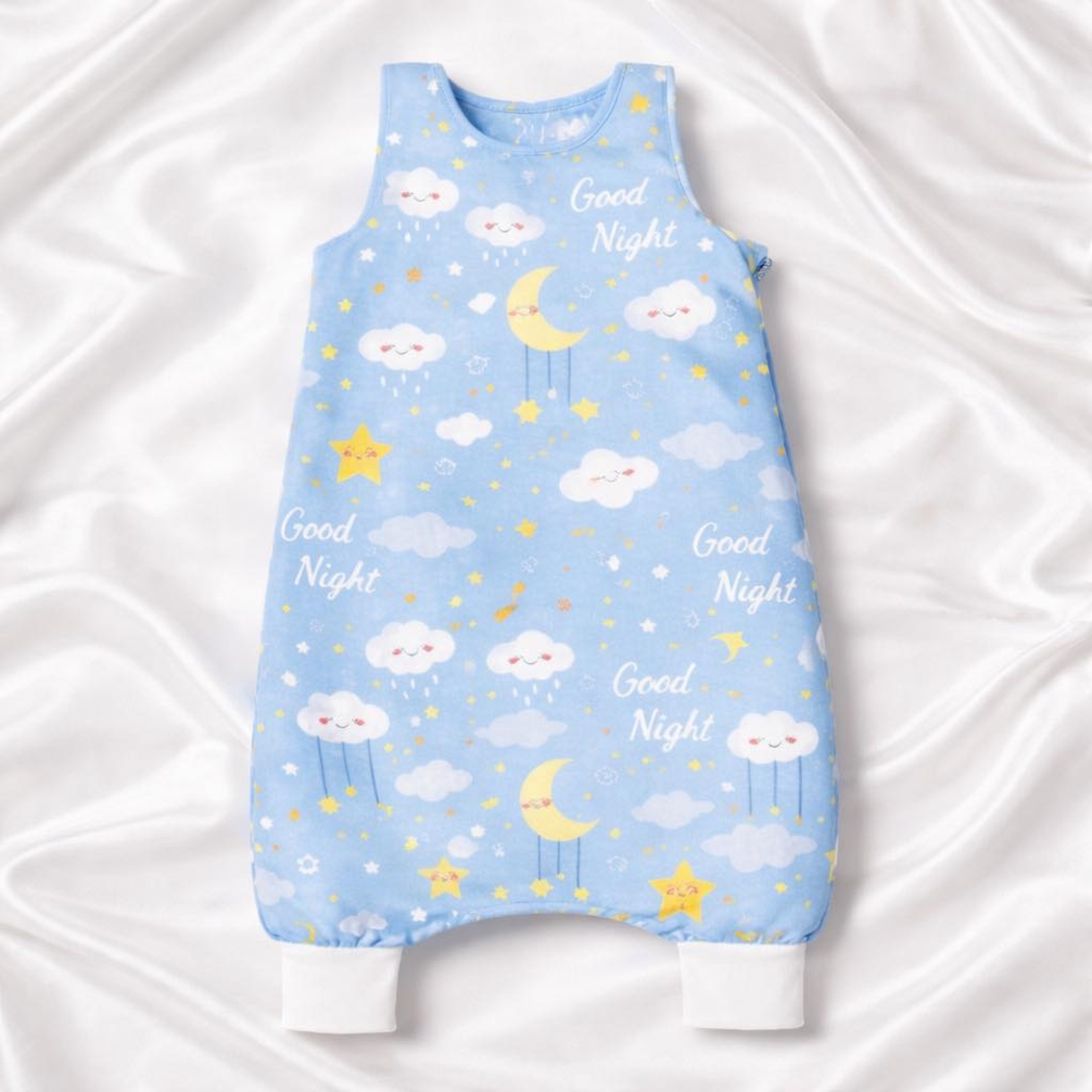 Бебешки спален чувал с крачета - сини облаци