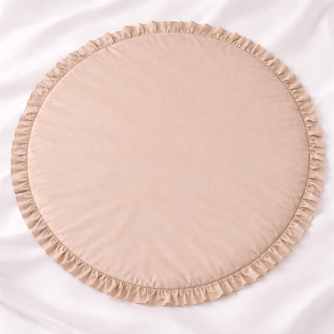 Меко кръгло килимче за бебе - бежово