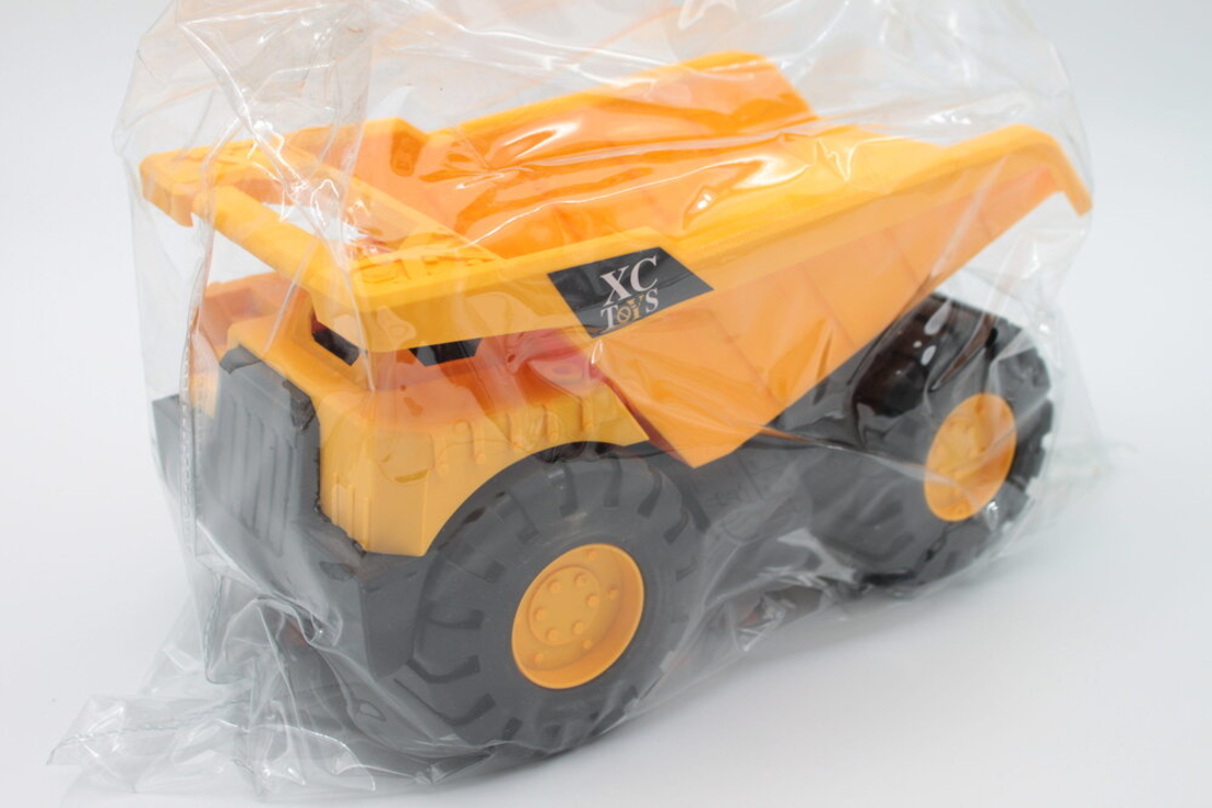 Камион играчка