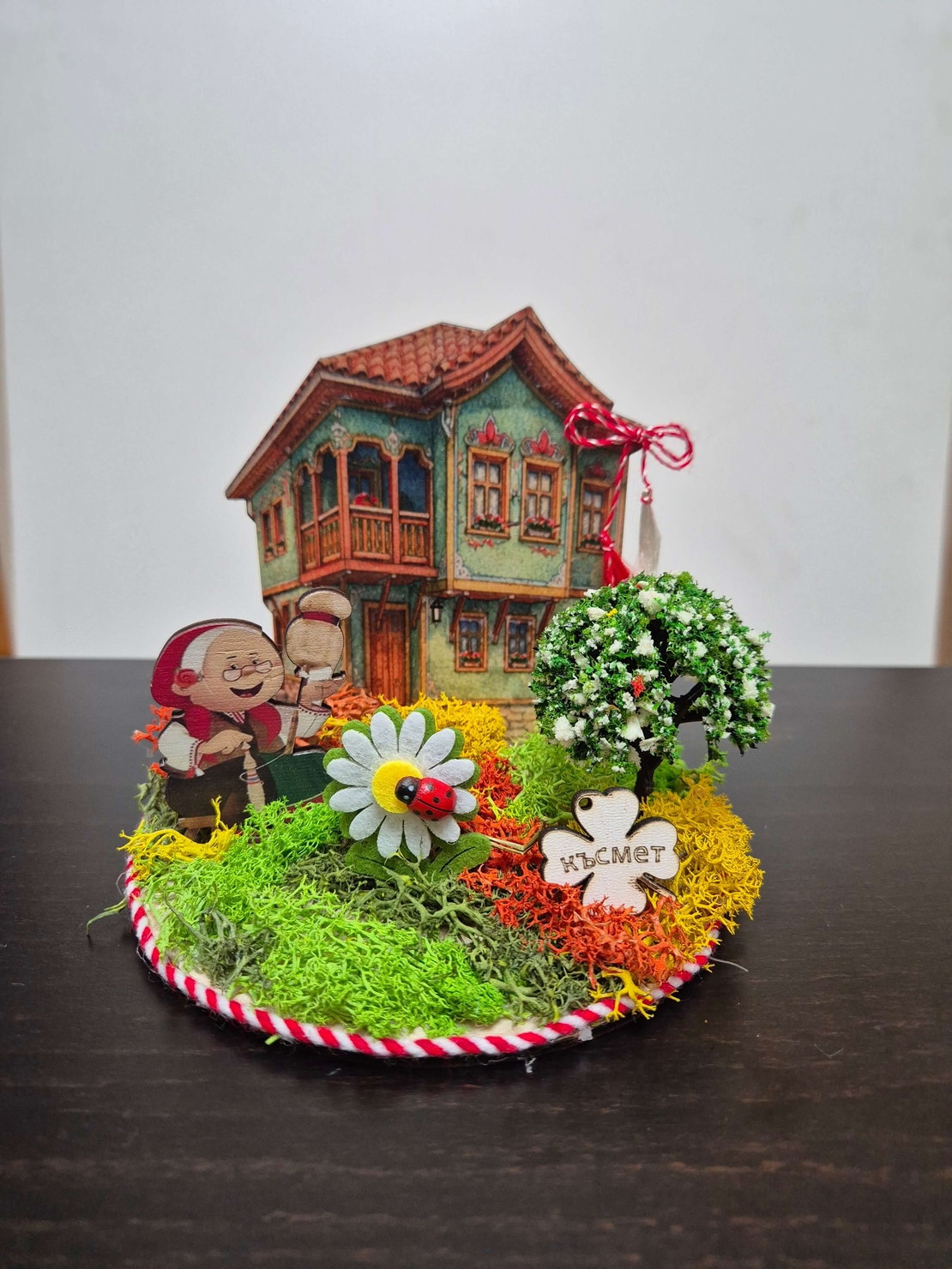 Ръчно изработена аранжировка за Баба Марта