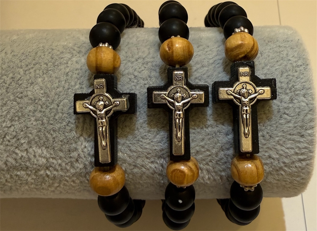 Православна гривна с дървени мъниста и кръст „Йерусалим“