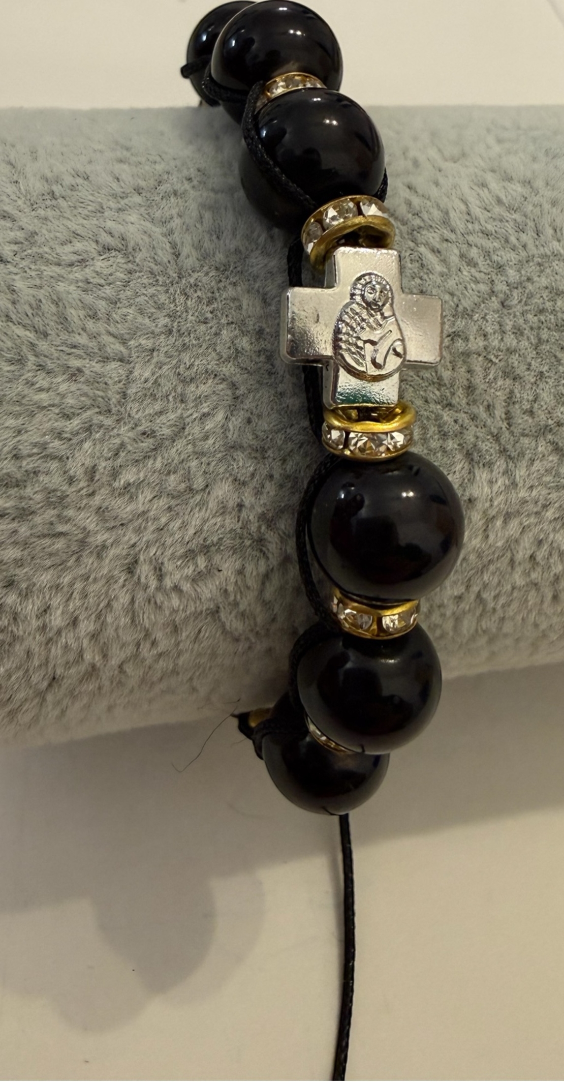 Православна гривна с черни мъниста и кръст Света гора