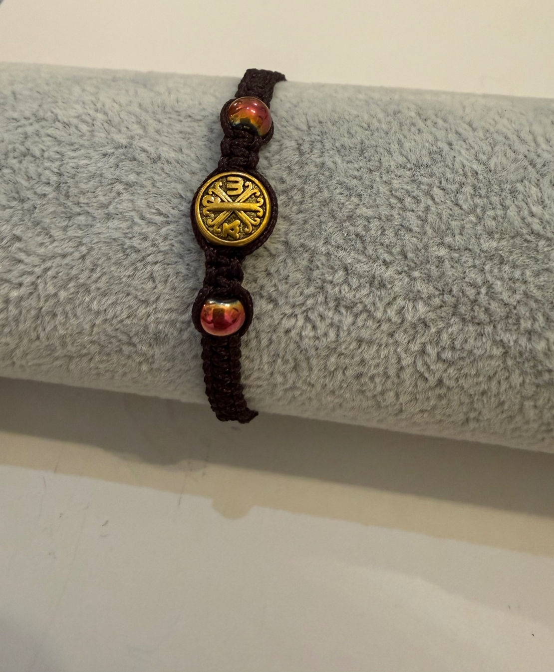 Православна плетена гривна със символ от Света гора