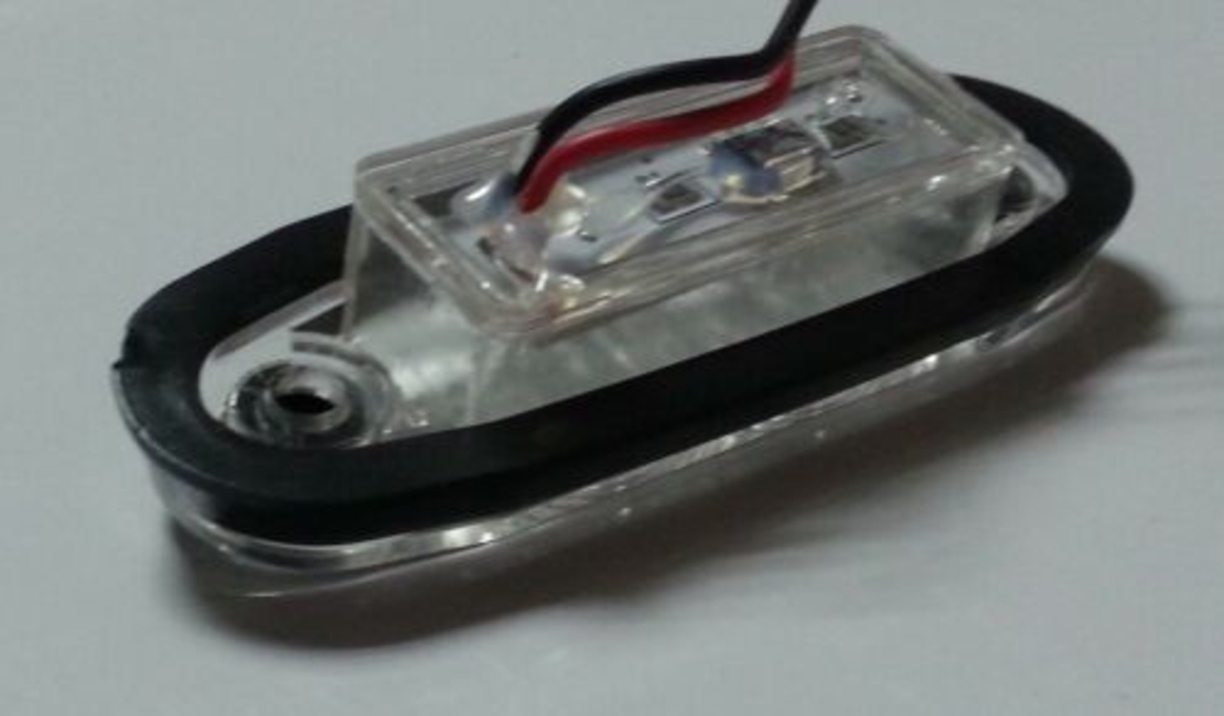 LED Светодиоден Габарит, Маркер, Токос, С Гума, Червен Цвят, Овален, Е-Mark, 12V, 7,5 см