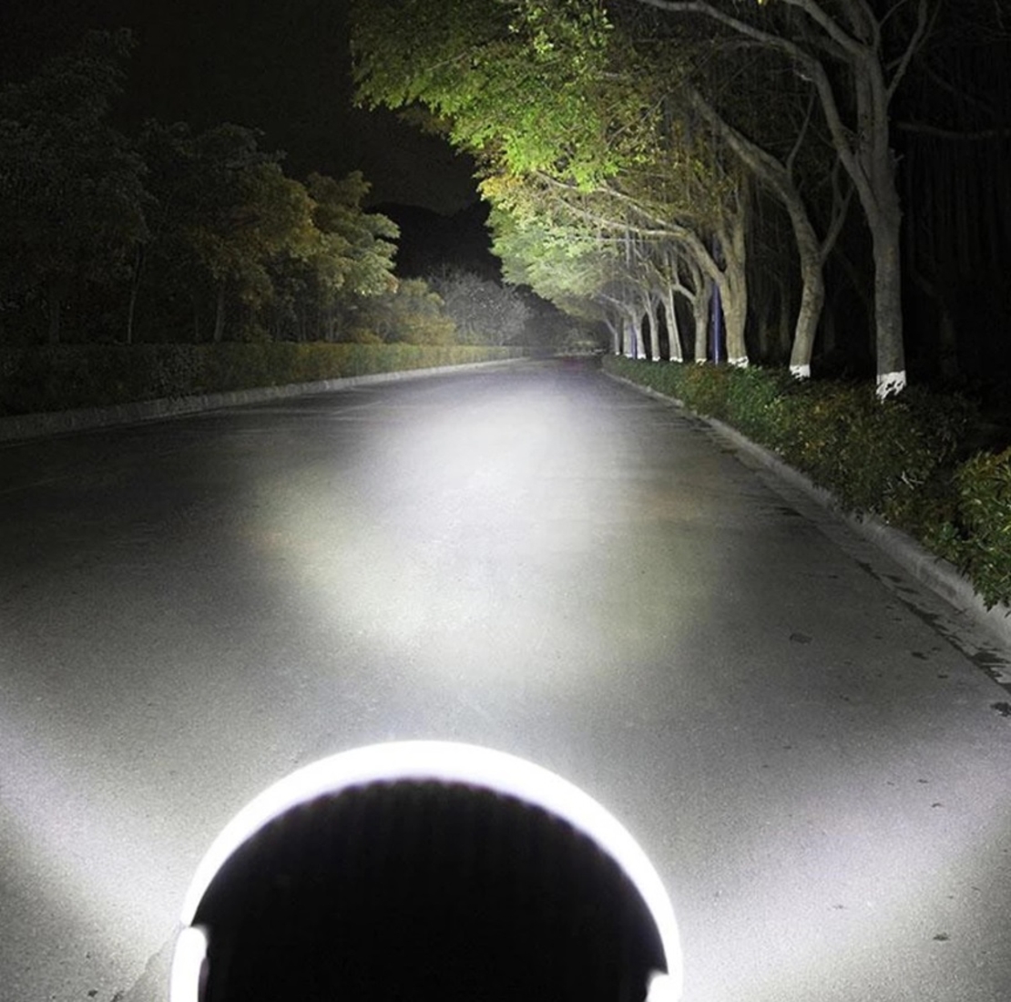 96W LED ЛЕД ДИОДЕН СУПЕР МОЩЕН ВОДОУСТОЙЧИВ ХАЛОГЕН ФАР ПРОЖЕКТОР ЛАМПА 9 225 MM 12-24V