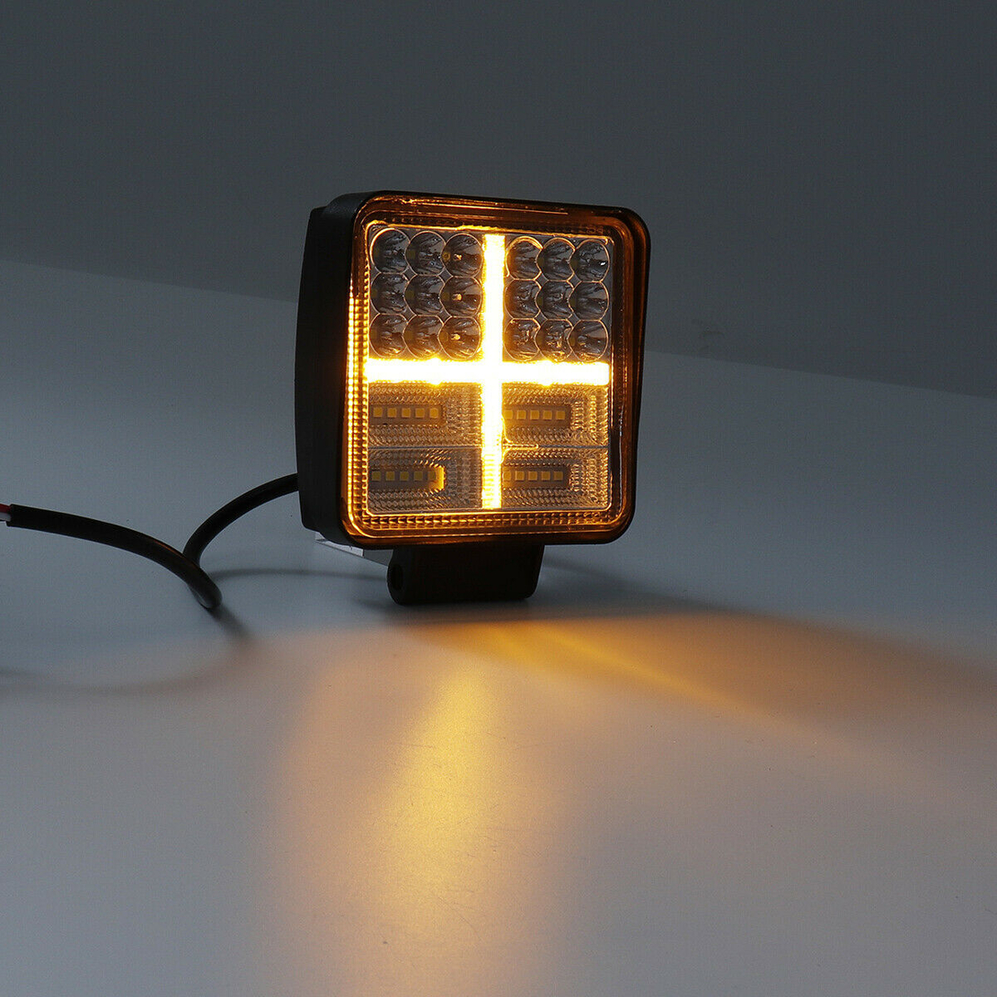 Универсален 162W Лед LED Халоген Фар Работна Лампа 12V - 24V бяла светлина + габаритна оранжева светлина за автомобил офроуд бус ван камион