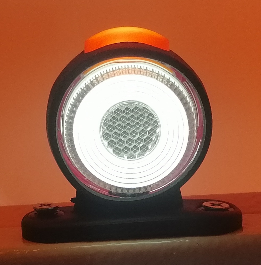 1 брой LED ЛЕД светодиоднен габарит, токос, рогче 24V с три светлини бяла,жълта,червена Неон Ефект за ремаркета, платформи, камиони и др.