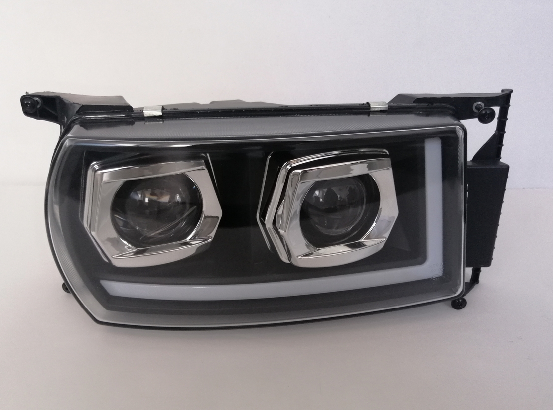 Десен LED Лед диоден преден фар с DRL дневна светлина за камион Scania P G R S R420 R500 R520 R620 P500 24V