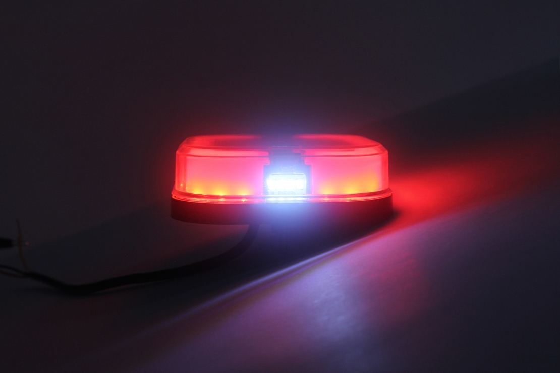 Комплект от 2 броя LED Диодни стопове стоп задни светлини динамичен мигач 12V-24V за бус камион ТИР ремарке каравана платформа Неон Neon Ефект 95 X 97 X 34 mm