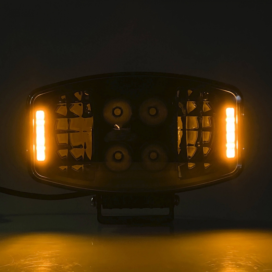 LED ЛЕД 90W Jumbo фар халоген лампа 12V - 24V с DRL parking светлина бяло-жълто за джип камион трактор