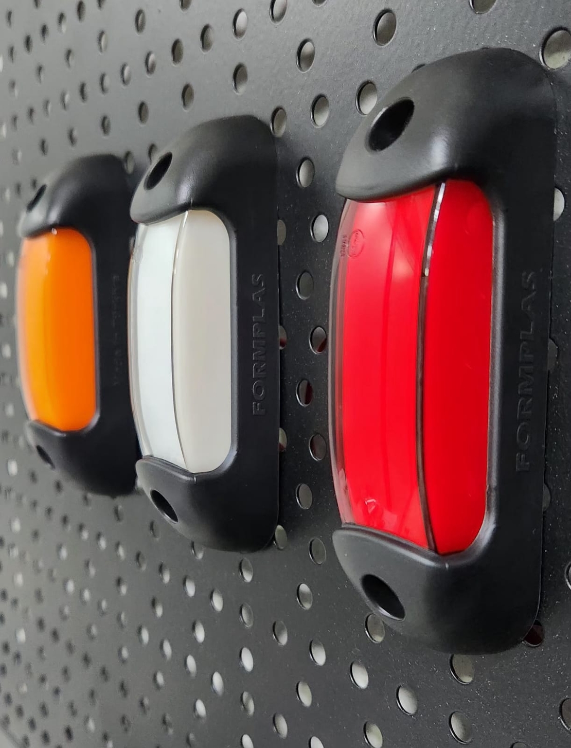 LED габарит, маркер, токос, Оранжев, Неон ефект, 12V-24V - за ремаркета, платформи, камиони и др.