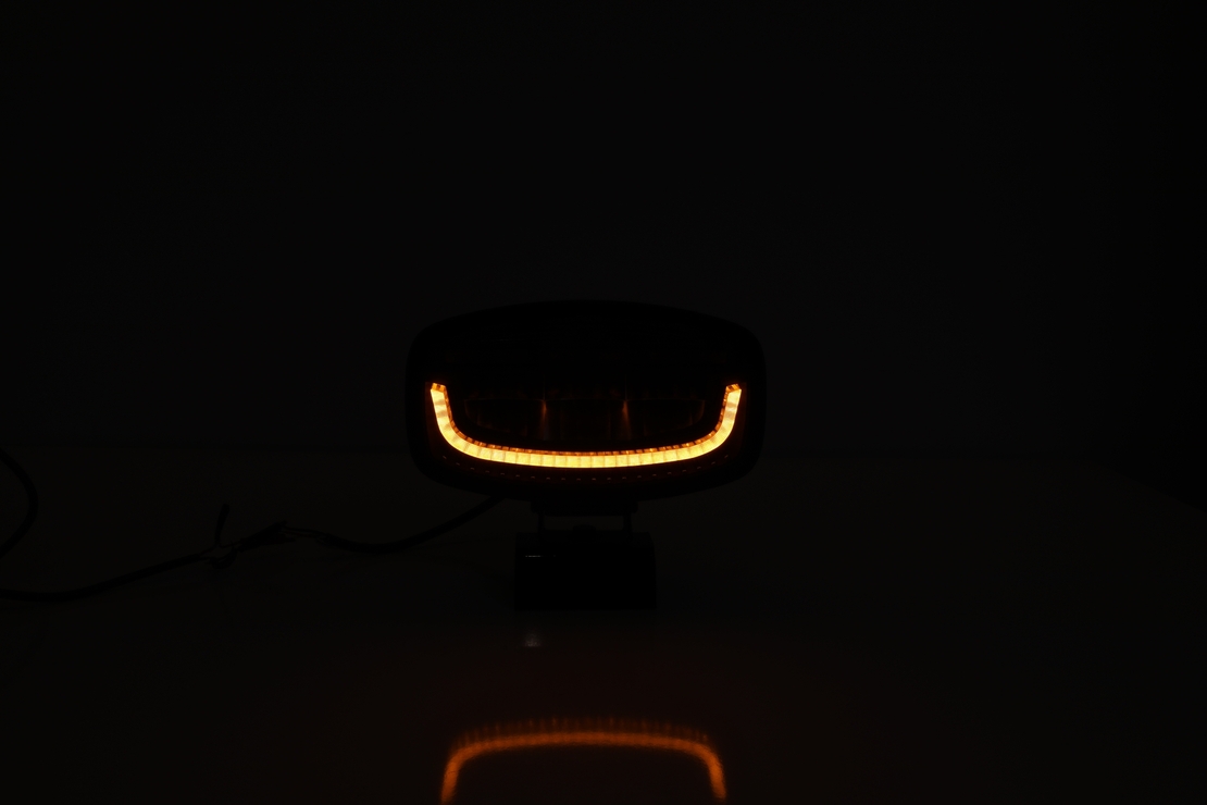 Универсален LED диоден халоген с DRL дневни светлини бяло/жълто и аварийна сигнална блиц оранжева светлина 12-24V 3500 лумена