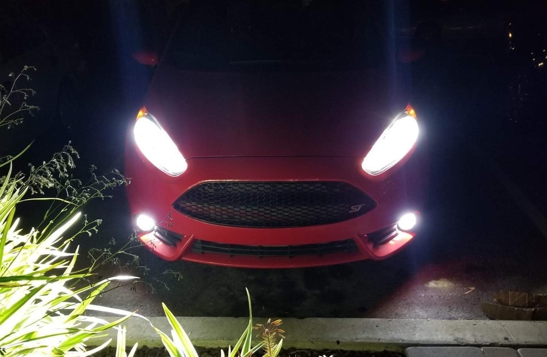 Комплект 2 броя LED фарове за мъгла, халогени за Dacia, Renault, Ford, Citroen, Suzuki, бяла светлина, Ø91 мм, 12V, алуминиев корпус, H8/H11 букса