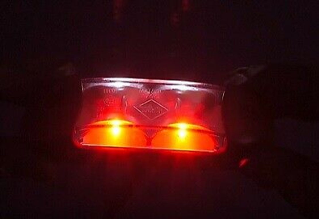 LED Светодиоден Страничен Габарит, Бял, Червен цвят, 110mm x 28mm, 12V-24V