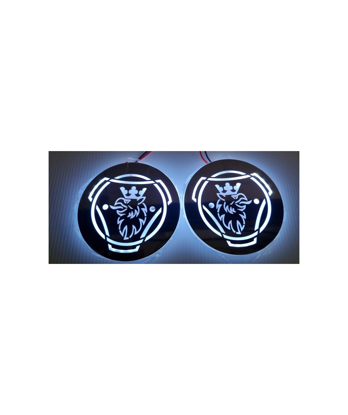 Комплект от 2бр Светодиодни LED Лед Габарити Обеци 24V бяло-червено SCA