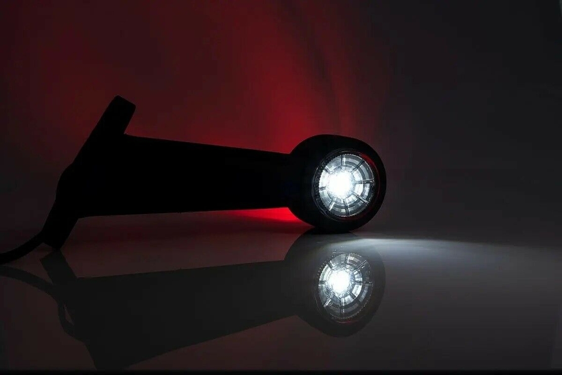 Комплект от 2 броя LED ЛЕД диодни габарити светлини Fristom тип рогче за камион ремарке тир бус каравана платформа 12V/24V Е-Mark 95mm x 100mm x 45mm
