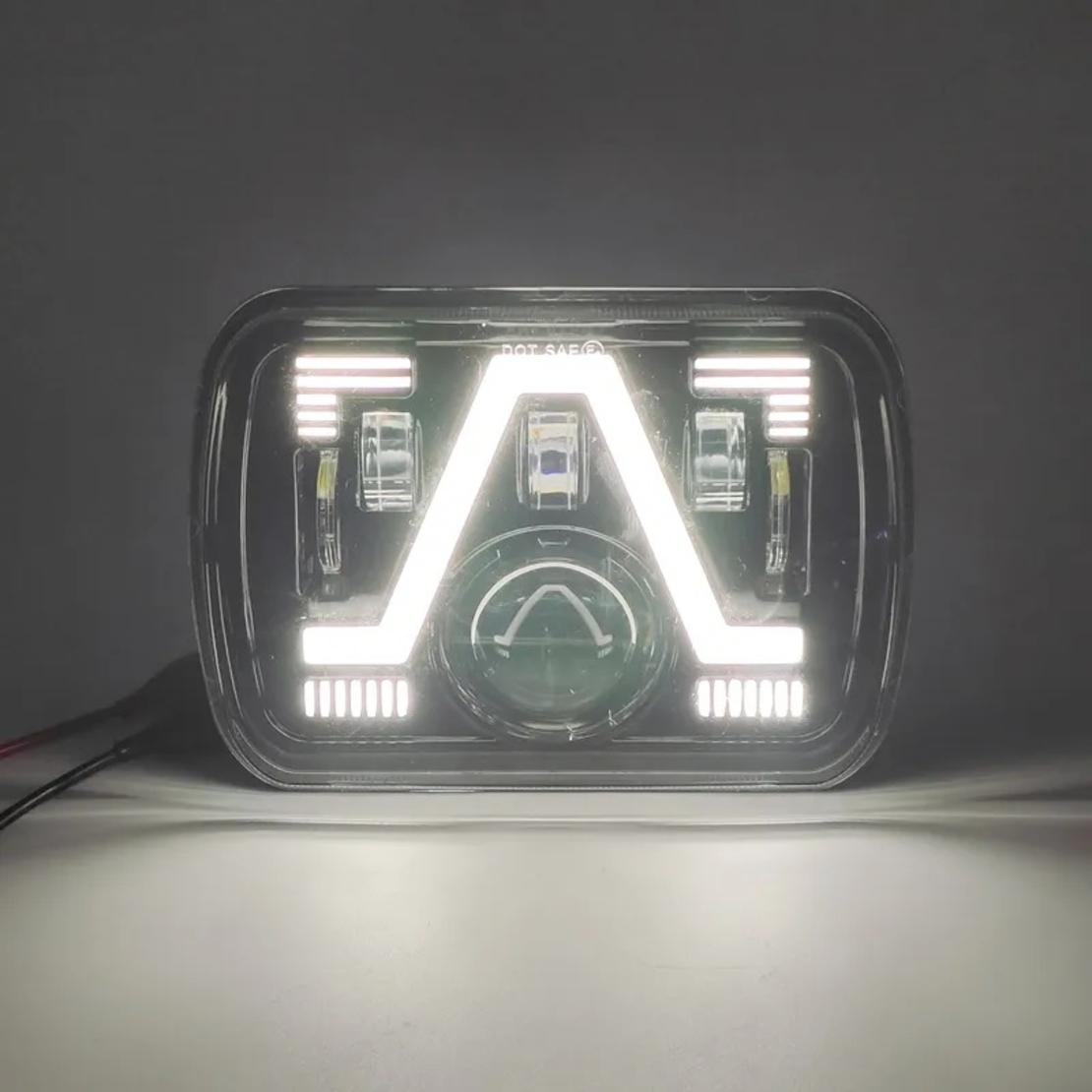 Комплект от 2бр. универсалeн 5x7 инча ЛЕД LED фар лампа халоген 12V-24V къси/дълги с DRL дневни светлини мигач бяло-жълто 9600lm за АТВ джип камион трактор и др.