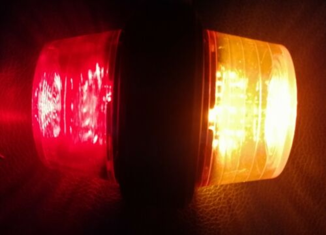 Комплект от 2 броя 12-24V ЛЕД LED Диодни Странични Маркери, Рогчета, Светлини За Камион, Ремарке, Каравана, Кемпер АТВ и др., червено-оранжево