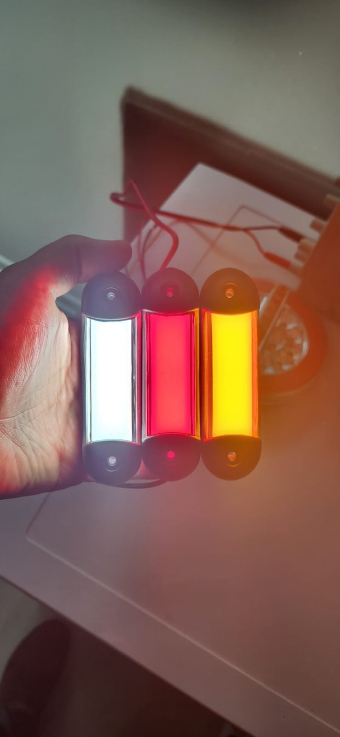LED габарит, маркер, токос, Бял, Неон ефект, 12V-24V - за ремаркета, платформи, камиони и др.