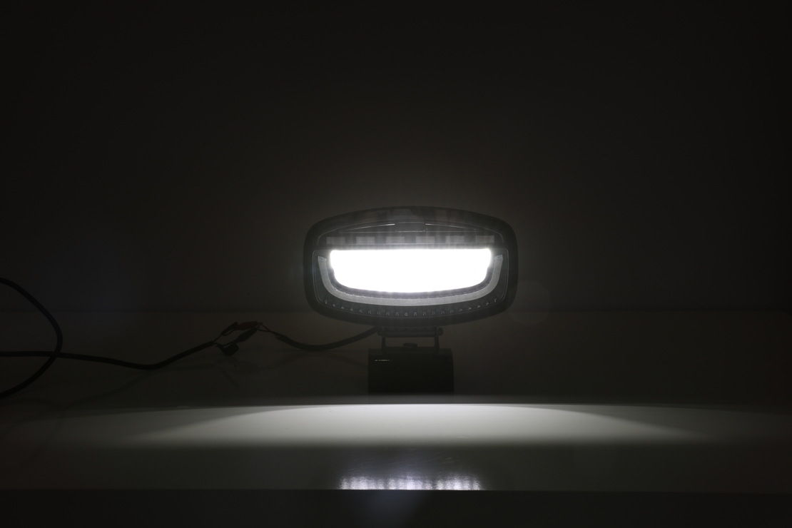 Универсален LED диоден халоген с DRL дневни светлини бяло/жълто и аварийна сигнална блиц оранжева светлина 12-24V 3500 лумена