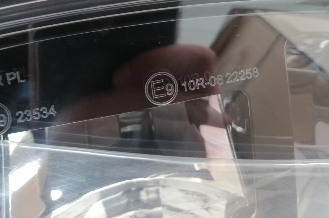 LED ЛЕД 90W Jumbo фар халоген лампа 12V - 24V с DRL parking светлина бяло-жълто за джип камион трактор