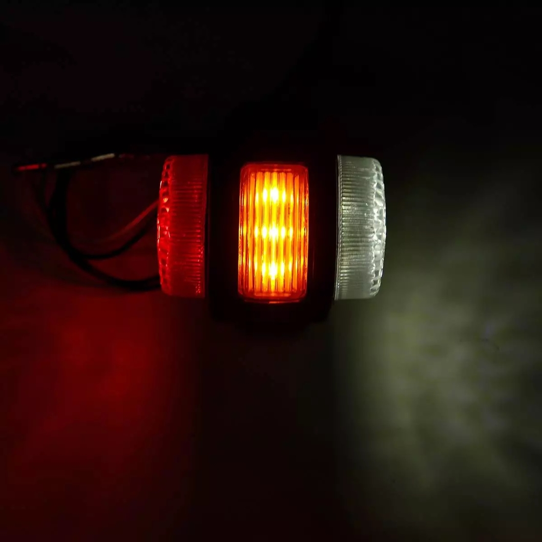 Комплект от 2 броя LED ЛЕД светодиодни габарити токоси рогче рогчета 24V с три светлини бяла-жълта-червена