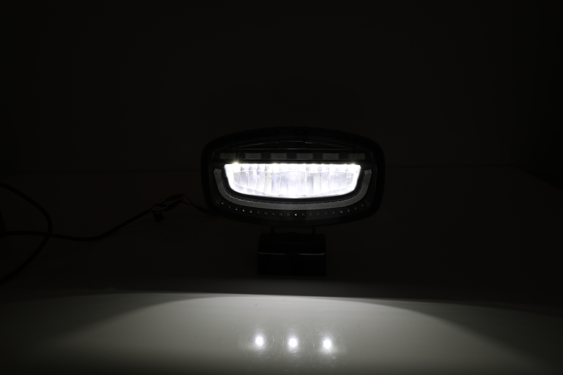 Универсален LED диоден халоген с DRL дневни светлини бяло/жълто и аварийна сигнална блиц оранжева светлина 12-24V 3500 лумена