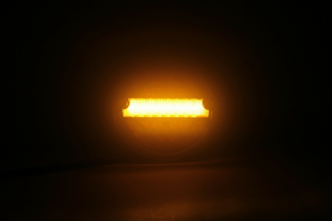Комплект Ляв и Десен LED Светодиодни Стопове с Динамичен Бягащ Мигач, Кръгли, Тип Хамбургер , Ø13.9см , 3 Функции, Е-Мark, 12V-24V