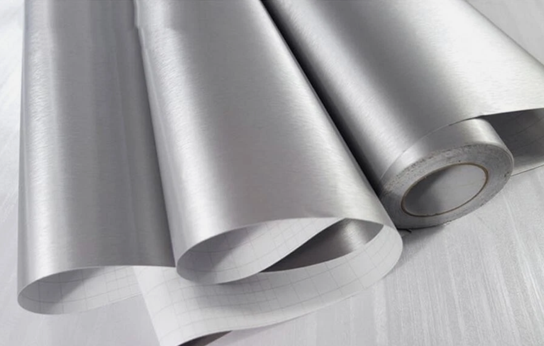 Професионално декоративно автомобилно фолио Brushed Silver 1.52 x 18M