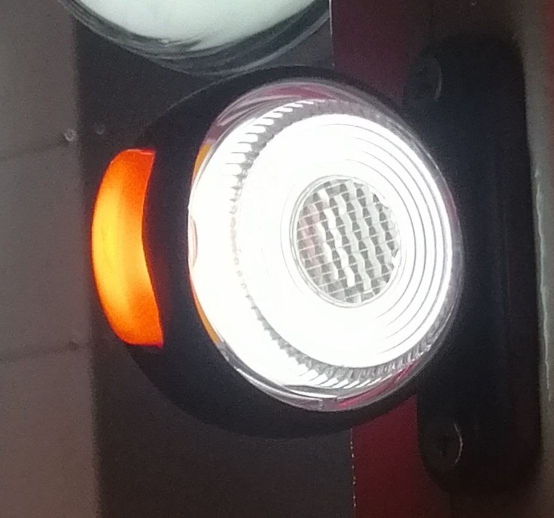 Комплект от 2 броя LED ЛЕД светодиодни габарити, токоси, рогче 24V с три светлини бяла,жълта,червена Неон Ефект за ремаркета, платформи, камиони и др.