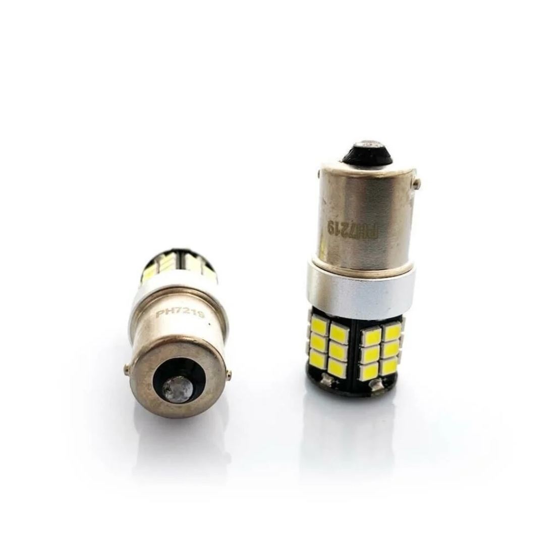 Комплект от 2 броя LED ЛЕД Крушки 36 SMD BA15S (P21W) 12V - 24V Бяла Светлина Бели 6000К Photon