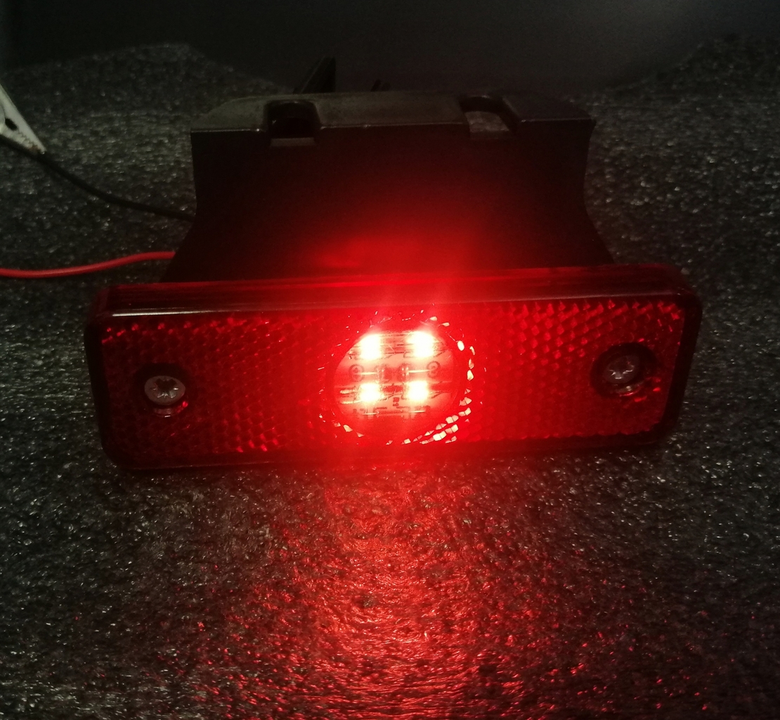 LED ЛЕД Светодиоден Червен Габарит Със Стойка Маркер Водоустойчив 24V за камион бус ван пикап ремарке каравана платформа и др.